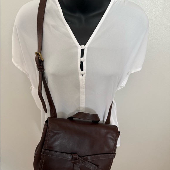 Fossil Willow Brown Leather Crossbody Bag - Picture 2 of 7
